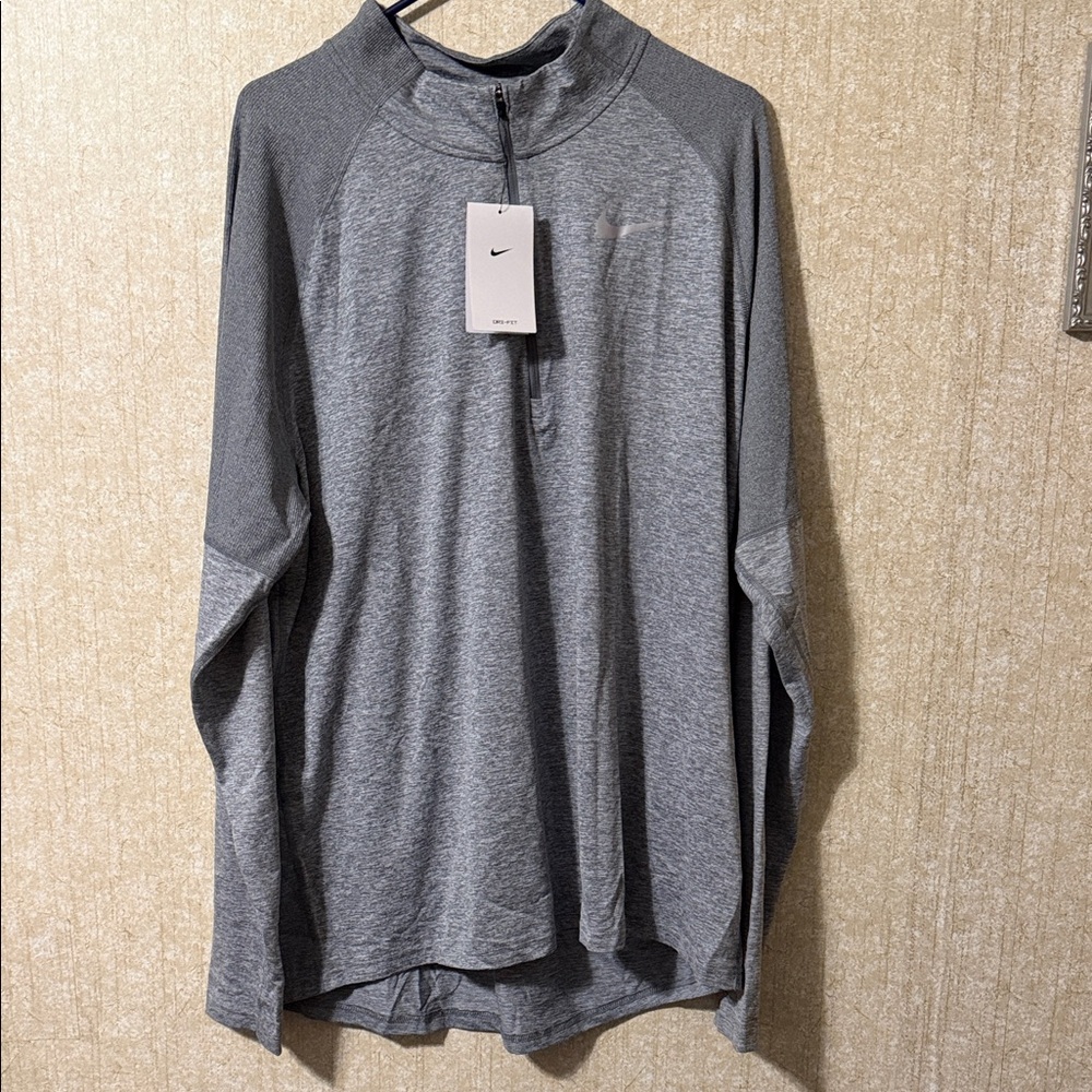 Nike Men's Heathered Gray Long Sleeve Tee